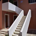 The Greyt Escape Near Corfu Town Apartamento Alepou